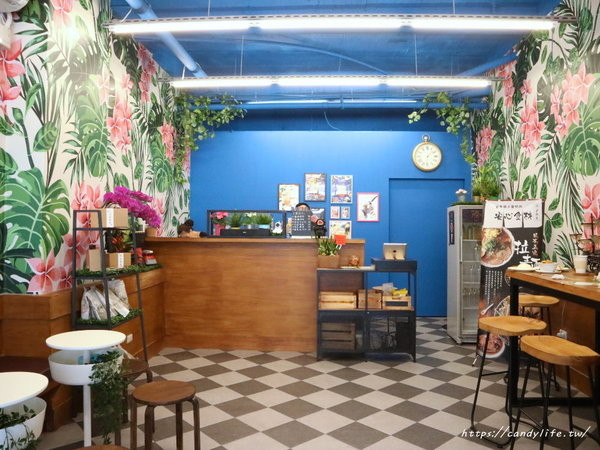 陸合院:台中美食│陸合院〃台中IG人氣打卡店!超夢幻漸層氣泡飲,還有原味薄荷氣泡免費無限續~