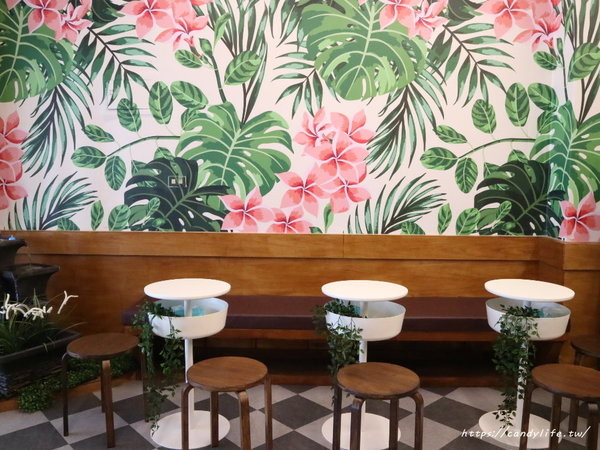 陸合院:台中美食│陸合院〃台中IG人氣打卡店!超夢幻漸層氣泡飲,還有原味薄荷氣泡免費無限續~