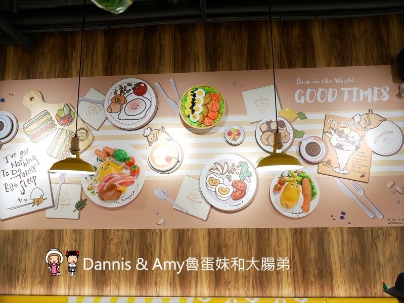 《台中主題餐廳推薦》蛋黃哥五星主廚餐廳台中旗艦店。期間限定聖誕大餐超好吃,環境好好拍還有兩層樓高旋轉溜滑梯可以玩︱親子友善餐廳聚餐首選（影片）