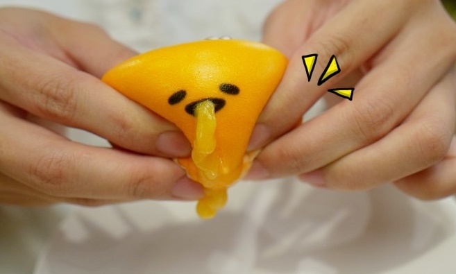 《台中主題餐廳推薦》蛋黃哥五星主廚餐廳台中旗艦店。期間限定聖誕大餐超好吃,環境好好拍還有兩層樓高旋轉溜滑梯可以玩︱親子友善餐廳聚餐首選（影片）