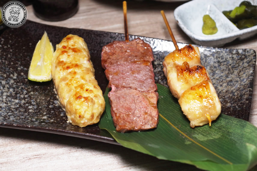 4雞肉丸子原味牛肉串雞腿肉串.jpg