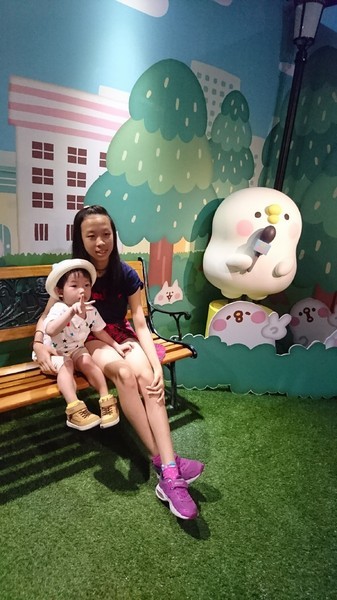 卡娜赫拉的愜意小鎮:高雄~卡娜赫拉的愜意小鎮~超萌療癒粉紅兔兔與P助奇幻魔術秀~展期6/22-9/2~駁二正式登場~ 卡娜赫拉的愜意小鎮:高雄~卡娜赫拉的愜意小鎮~超萌療癒粉紅兔兔與P助奇幻魔術秀~展期6/22-9/2~駁二正式登場~