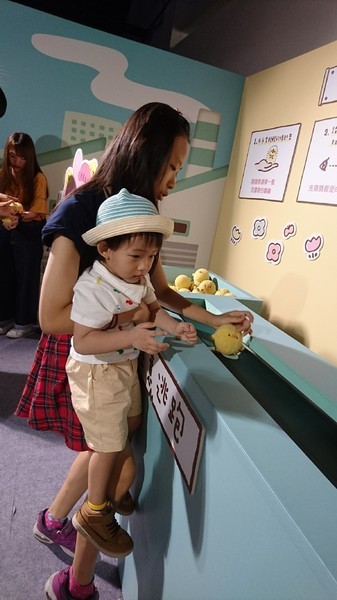 卡娜赫拉的愜意小鎮:高雄~卡娜赫拉的愜意小鎮~超萌療癒粉紅兔兔與P助奇幻魔術秀~展期6/22-9/2~駁二正式登場~ 卡娜赫拉的愜意小鎮:高雄~卡娜赫拉的愜意小鎮~超萌療癒粉紅兔兔與P助奇幻魔術秀~展期6/22-9/2~駁二正式登場~