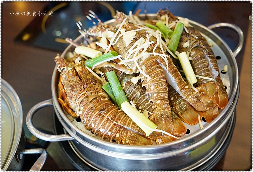 隱藏在台中海線的奢華鬥鬥龍海鮮龍蝦鍋,限量推出!龍蝦山該從那一隻下手啊? - 小凉的美食小天地