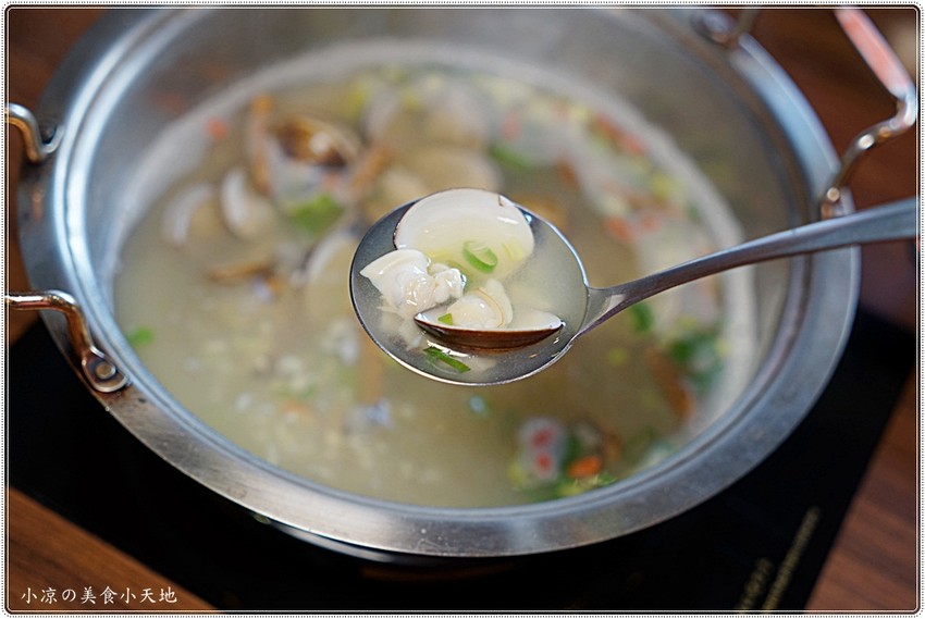 隱藏在台中海線的奢華鬥鬥龍海鮮龍蝦鍋,限量推出!龍蝦山該從那一隻下手啊? - 小凉的美食小天地
