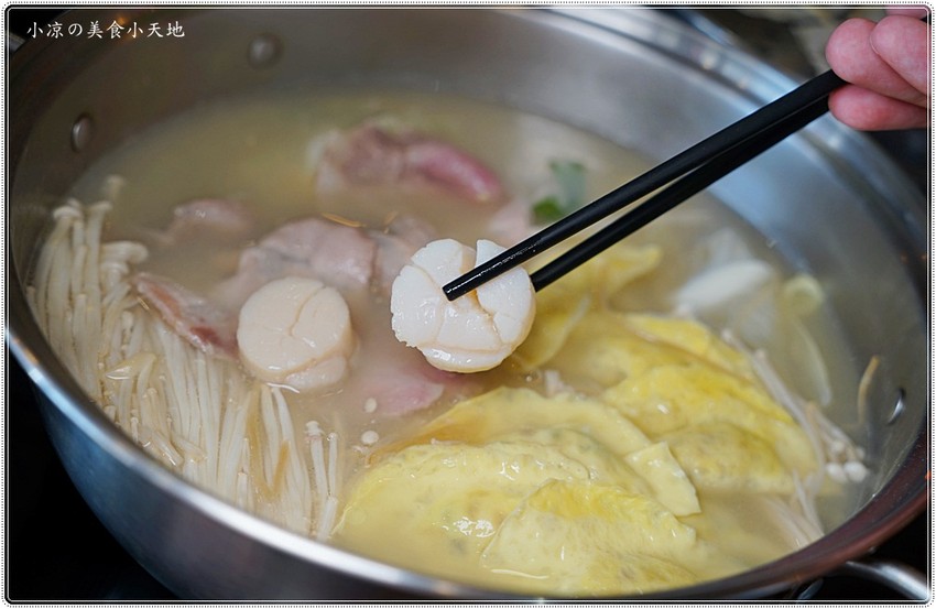 隱藏在台中海線的奢華鬥鬥龍海鮮龍蝦鍋,限量推出!龍蝦山該從那一隻下手啊? - 小凉的美食小天地