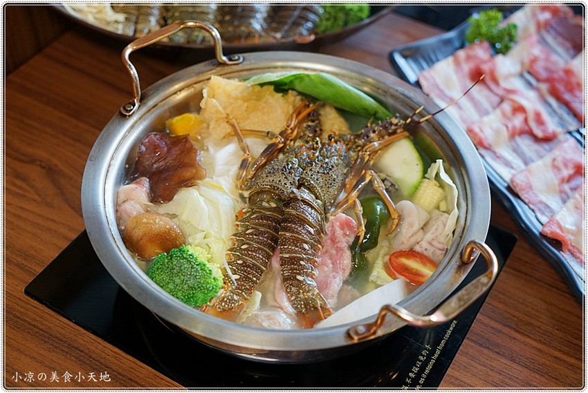 隱藏在台中海線的奢華鬥鬥龍海鮮龍蝦鍋,限量推出!龍蝦山該從那一隻下手啊? - 小凉的美食小天地