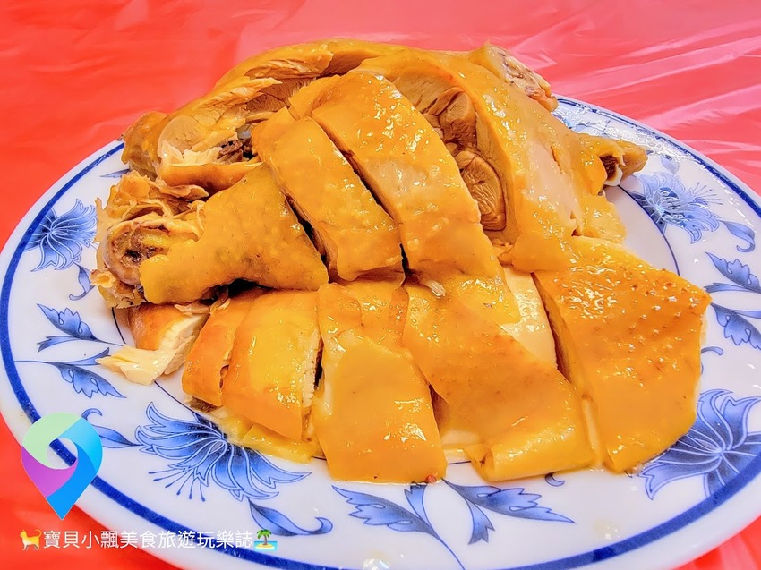 [食]新北石碇 好吃的閹雞在石碇 肉質Ｑ彈多汁可口 沾上特製辣椒醬油 口感更是一絕~ 美美飲食店