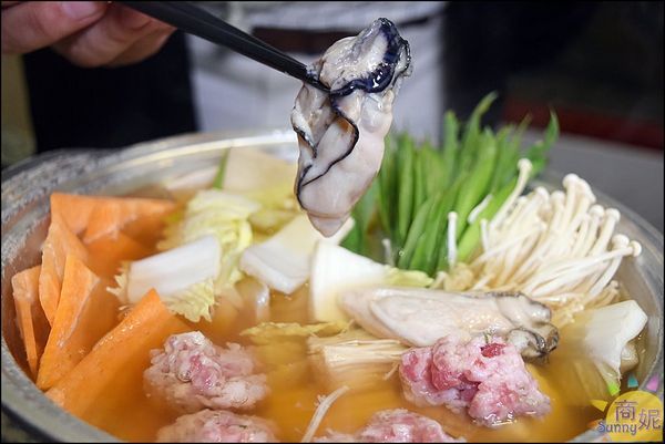 御三家(西屯寧夏店):台中文青風日式餐盒《小心肝便當》一組四層雙人同享只要280!