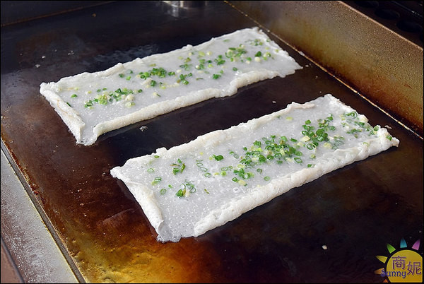 kikicoco手作米米煎:全台首見創意小吃。kikicoco米米煎。充滿米香傳統古早味新吃法只要銅板價