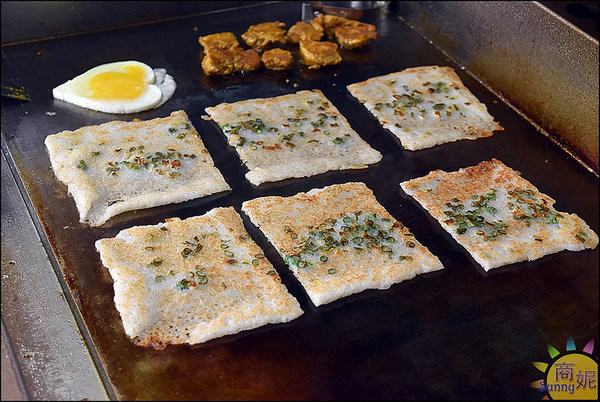 kikicoco手作米米煎:全台首見創意小吃。kikicoco米米煎。充滿米香傳統古早味新吃法只要銅板價