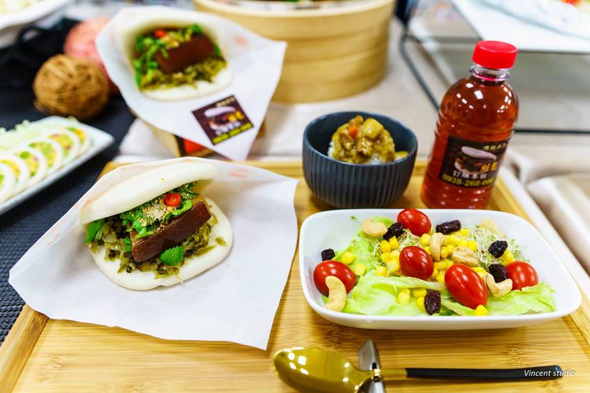 2018 桃園市政府名攤美食競賽 桃園有好市 名攤新食力 超值美食獎得主 一份值得您細細品味的美食-古早味刈包 得獎作品介紹