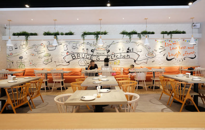 台中北屯│布佬廚房台中新都店-台北人氣西式創意蔬食展店台中大坑 - 藍色起士的美食主義