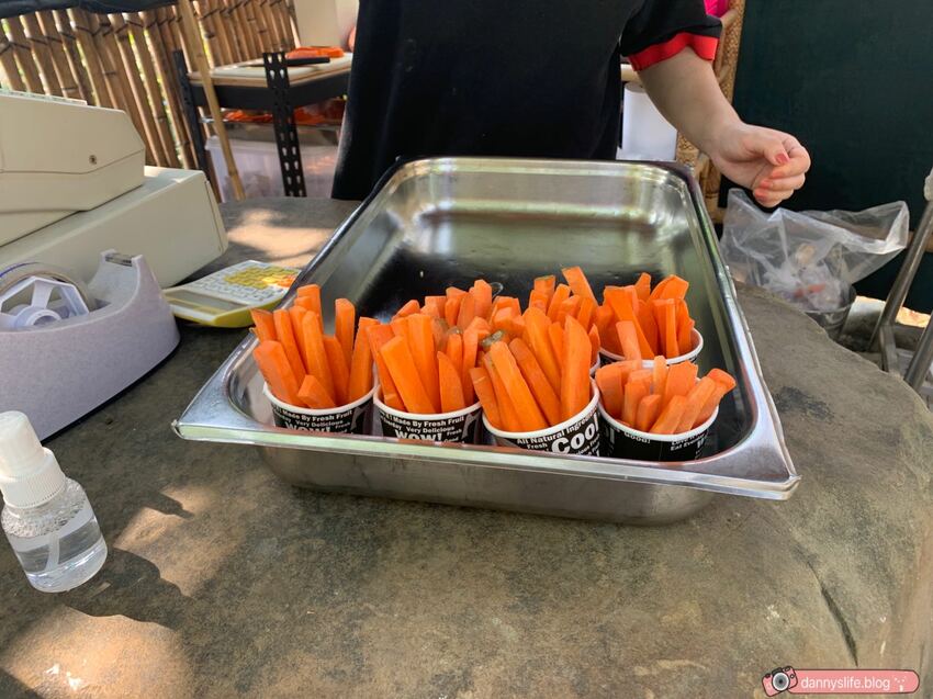 阿信巧克力農場 │屏東景點•寵物友善•喝可可茶餵梅花鹿 - 丹尼的吃喝玩樂