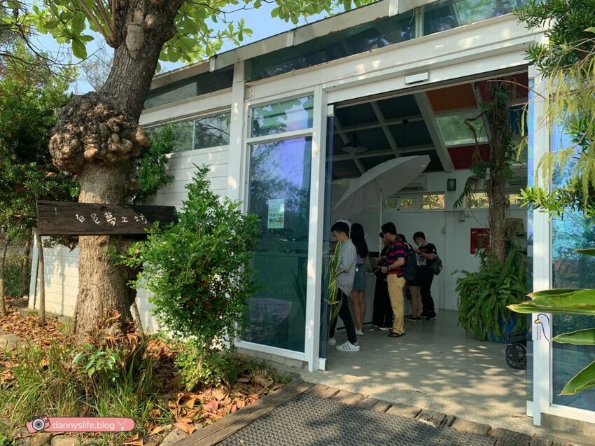 阿信巧克力農場 │屏東景點•寵物友善•喝可可茶餵梅花鹿 - 丹尼的吃喝玩樂