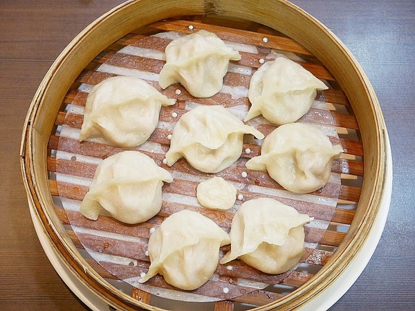 皇宸饌小籠湯包(向上店):皇宸饌小籠湯包-台中西區小吃 主打湯包蒸餃 銅板價格輕鬆享用 誰要來挑戰幸福全餐 絕對飽到走不動