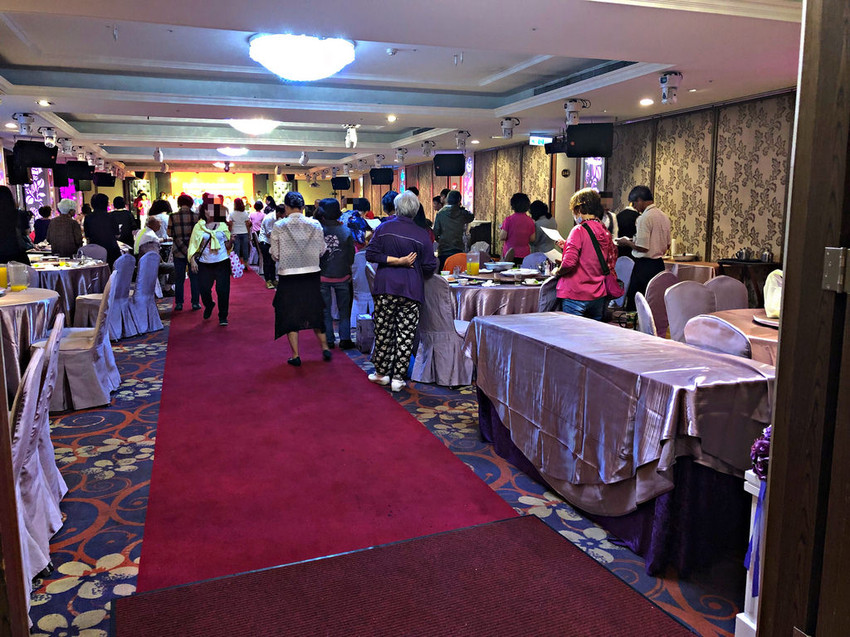 【淡水】新北淡水海鮮餐廳；小家庭聚餐；宴會餐廳；尾牙聚餐─富基采儷婚宴會館