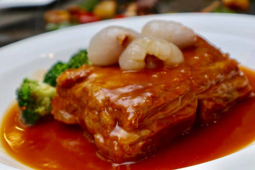 36996343_700635713609213_1909312786425446400_n