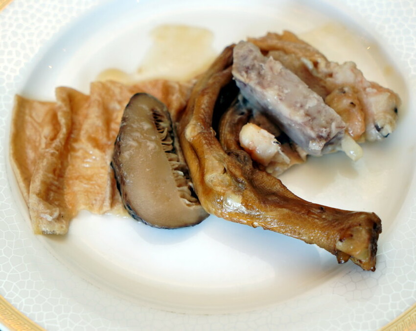 【台中西屯】富彩軒．連三年米其林餐盤推薦!傳承經典粵菜好手藝!