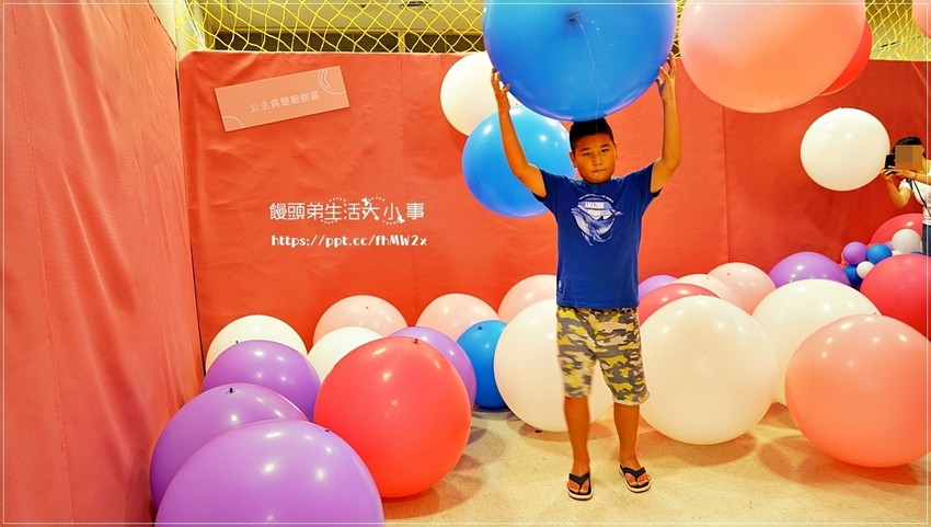 1533891381-3400519323