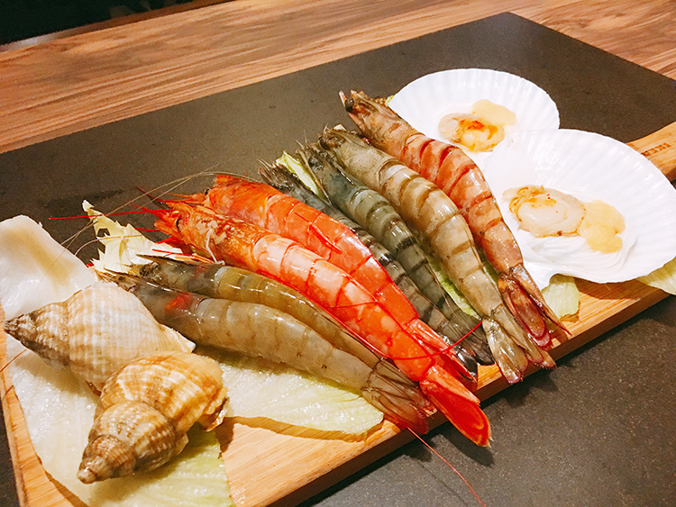 戰醬燒肉,吃到飽,公館吃到飽,鳳城燒臘,寶藏巖,紀洲庵美食,公館夜市,公館景點,公館文青,公館小九份,寶藏巖國際藝術村,公館親子餐廳,古亭河濱公園