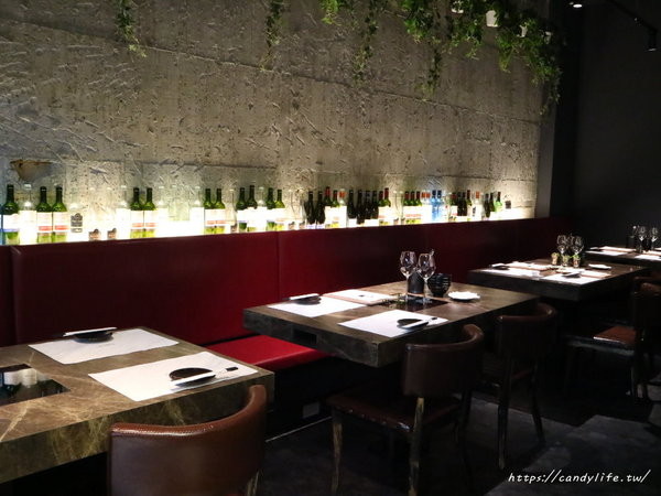 花吧 Flower8:台中美食│花吧 flower8〃超美香草火鍋,將食用花倒入鍋中,繽紛創意,顛覆你的想像~