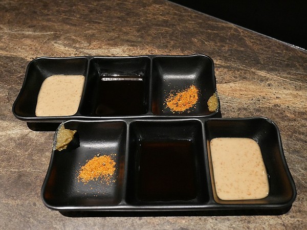 花吧Flower8：花吧 Flower8-台中西屯區特色鍋物  花草入鍋同時滿足視覺和味覺  套餐式火鍋吃飽又吃巧  還有調酒可以搭配超新奇