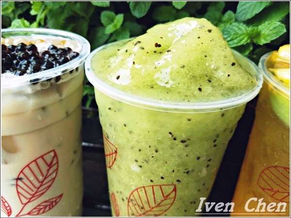 茶朵儿果汁飲品專賣店(富崗旗艦店)：《桃園飲料果汁推薦》吃冰也要健康美味/滿溢的清涼/冰糖甜湯/新鮮水果現作/天然食材/CP質最高境界的冰品店-『茶朵ㄦ果汁飲品專賣店』