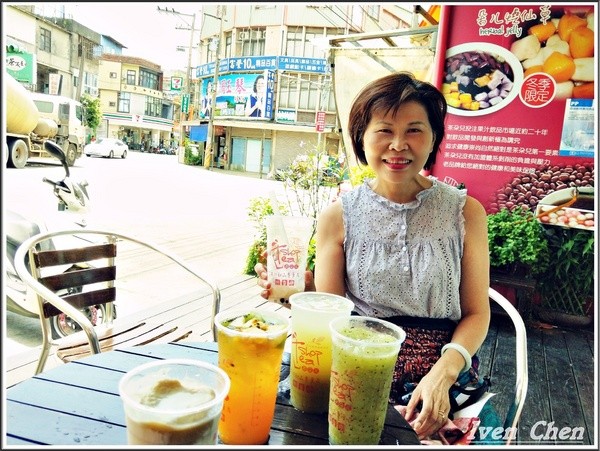 茶朵儿果汁飲品專賣店(富崗旗艦店)：《桃園飲料果汁推薦》吃冰也要健康美味/滿溢的清涼/冰糖甜湯/新鮮水果現作/天然食材/CP質最高境界的冰品店-『茶朵ㄦ果汁飲品專賣店』