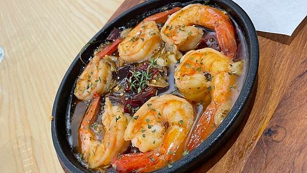 品味全天早午餐，享受愜意時光，就在桃園藝文特區成真咖啡！