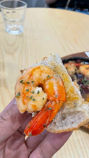 品味全天早午餐，享受愜意時光，就在桃園藝文特區成真咖啡！