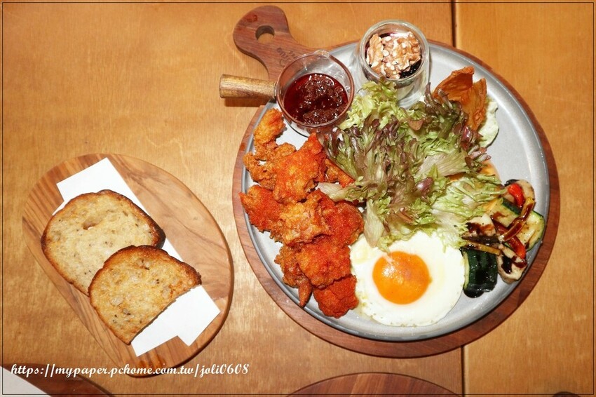 桃園市桃園區【成真咖啡Come True Coffee】桃園藝文町店~2025新品上市 日式老屋超有氛圍 不限時享受悠閒午後時光