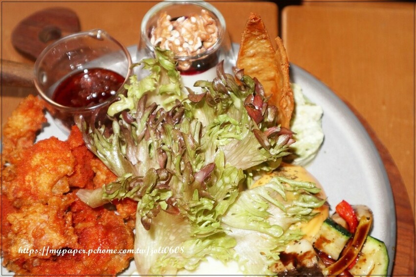 桃園市桃園區【成真咖啡Come True Coffee】桃園藝文町店~2025新品上市 日式老屋超有氛圍 不限時享受悠閒午後時光