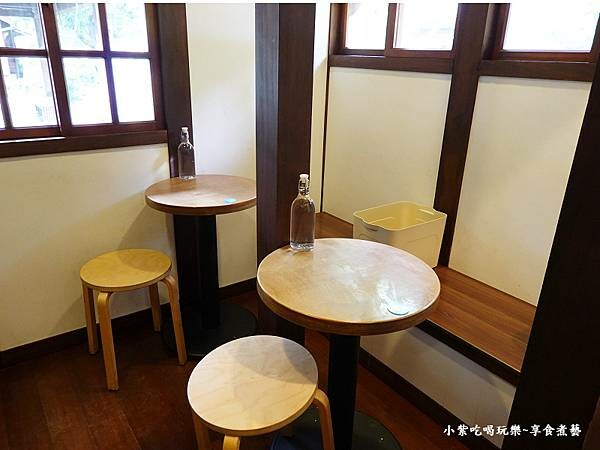 成真咖啡桃園藝文町店-內用環境 (2).jpg