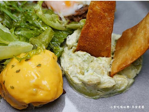 溫泉蛋日式牛肉早午餐-成真咖啡桃園藝文町店 (3).jpg