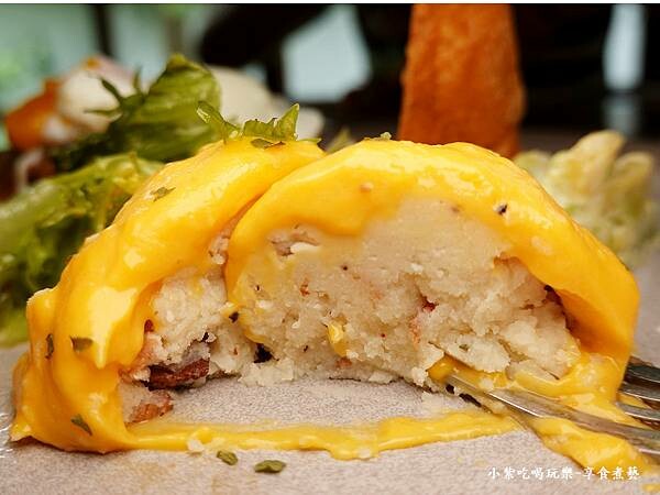 溫泉蛋日式牛肉早午餐-成真咖啡桃園藝文町店 (4).jpg