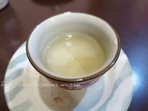 和田壽司((六和創始店))：和田壽司 / 高雄六合店 / 定食價格親民 / 焦糖炙燒握壽司很有特色 / 愛評體驗券