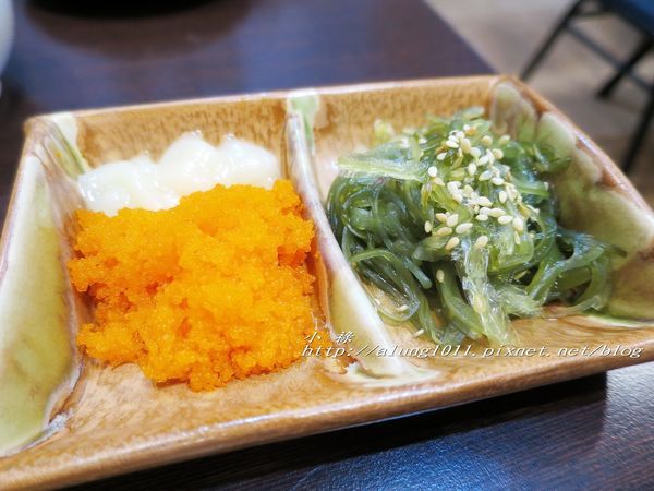 和田壽司((六和創始店))：和田壽司 / 高雄六合店 / 定食價格親民 / 焦糖炙燒握壽司很有特色 / 愛評體驗券