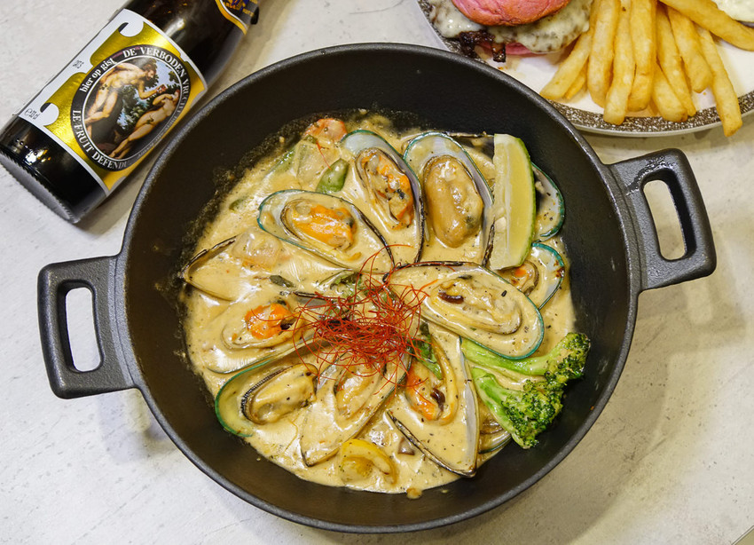 [高雄仁武美食]晚一點餐酒館-超人氣話題餐酒館!小酌約會聚餐好去處 - 美食好芃友