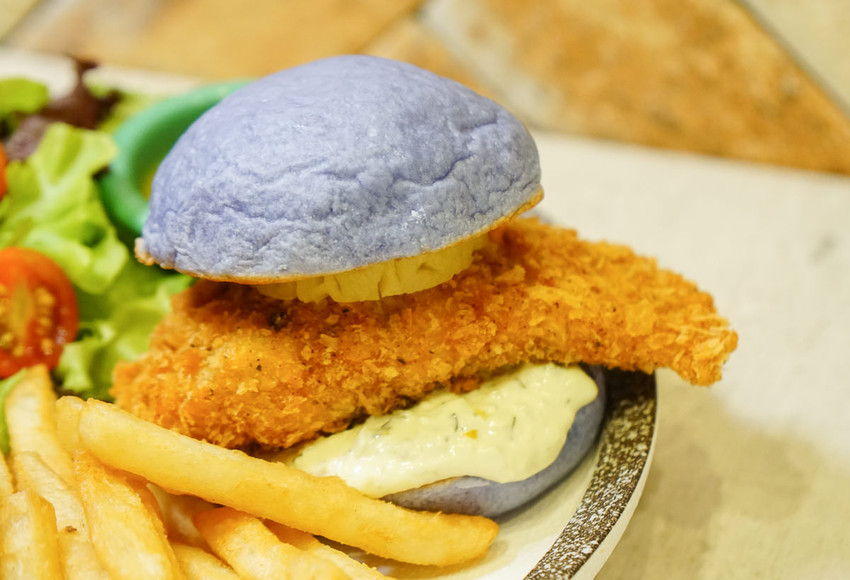 [高雄仁武美食]晚一點餐酒館-超人氣話題餐酒館!小酌約會聚餐好去處 - 美食好芃友