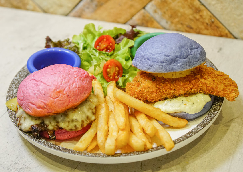 [高雄仁武美食]晚一點餐酒館-超人氣話題餐酒館!小酌約會聚餐好去處 - 美食好芃友