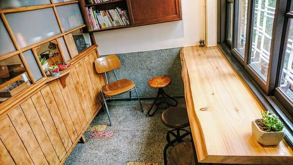 38852865_2002443589787320_137533391212904448_n