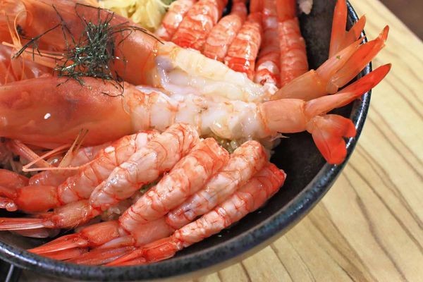 【台北美食】五漁村丼飯屋-食材比一般還要厚一倍以上的巷弄版美食