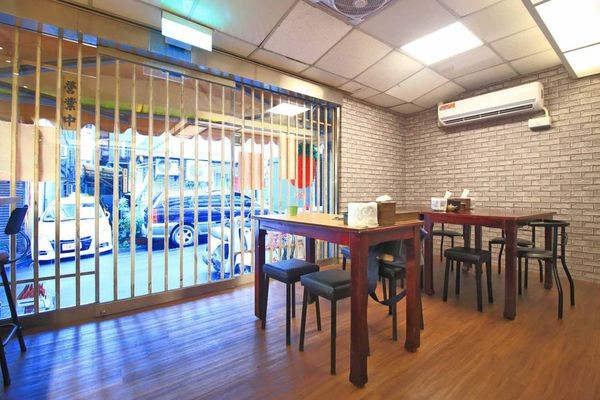 【台北美食】五漁村丼飯屋-食材比一般還要厚一倍以上的巷弄版美食