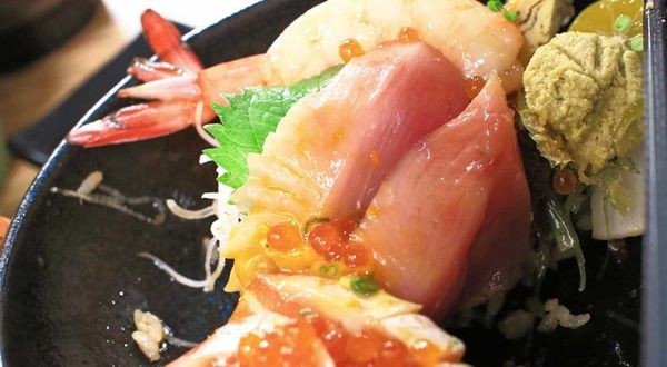 【台北美食】五漁村丼飯屋-食材比一般還要厚一倍以上的巷弄版美食