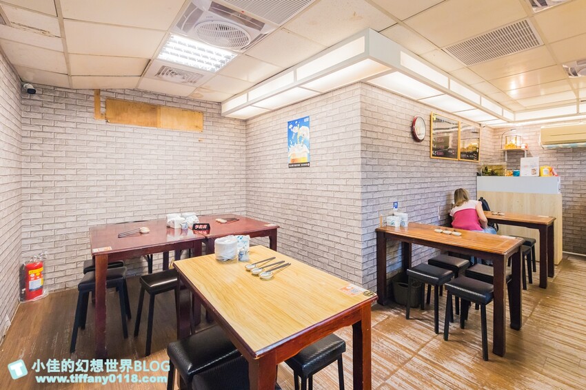 五漁村丼飯屋/味噌湯和醋飯無限量續點絕對能吃飽/海鮮丼直接給妳七種生魚片超划算/內湖美食推薦