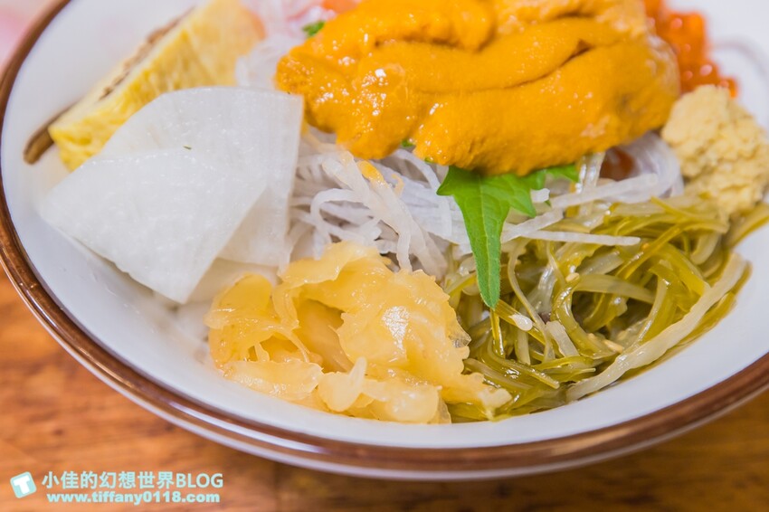 五漁村丼飯屋/味噌湯和醋飯無限量續點絕對能吃飽/海鮮丼直接給妳七種生魚片超划算/內湖美食推薦