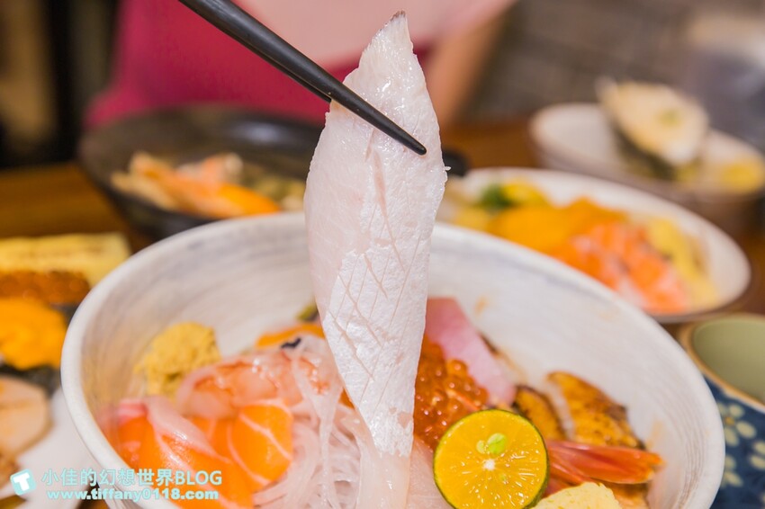 五漁村丼飯屋/味噌湯和醋飯無限量續點絕對能吃飽/海鮮丼直接給妳七種生魚片超划算/內湖美食推薦