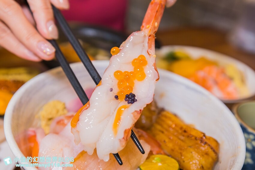 五漁村丼飯屋/味噌湯和醋飯無限量續點絕對能吃飽/海鮮丼直接給妳七種生魚片超划算/內湖美食推薦