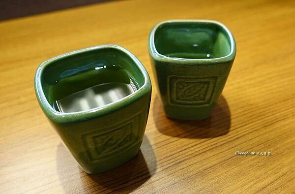 台北市內湖【五漁村丼飯屋】高CP海鮮丼飯，近西湖捷運站。